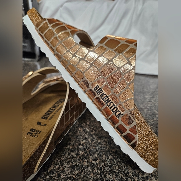 Birkenstock Arizona Gator Gleam Sandals - Picture 7 of 10